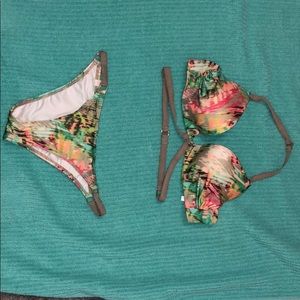 Small bikini set top and bottom